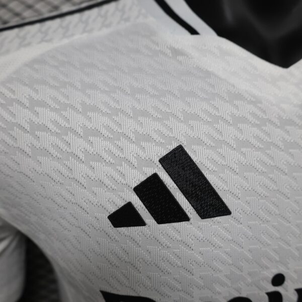 CAMISETA REAL MADRID 24/25 - Image 4