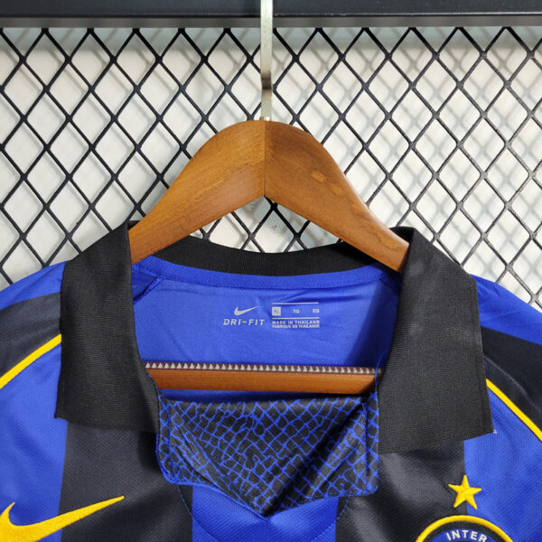 CAMISETA RETRO INTER MILAN 01/02 - Image 3