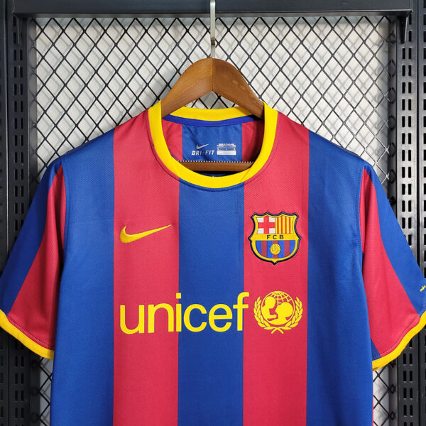 CAMISETA RETRO FC BARCELONA 10/11 - Image 2