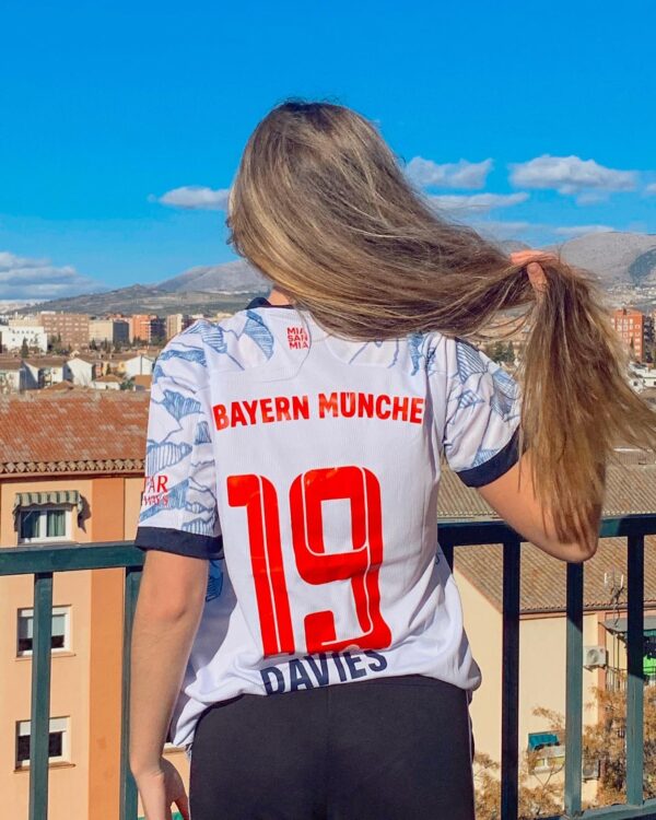 CAMISETA BAYERN MUNICH 3ª EQUIPACIÓN 21/22 - Image 13