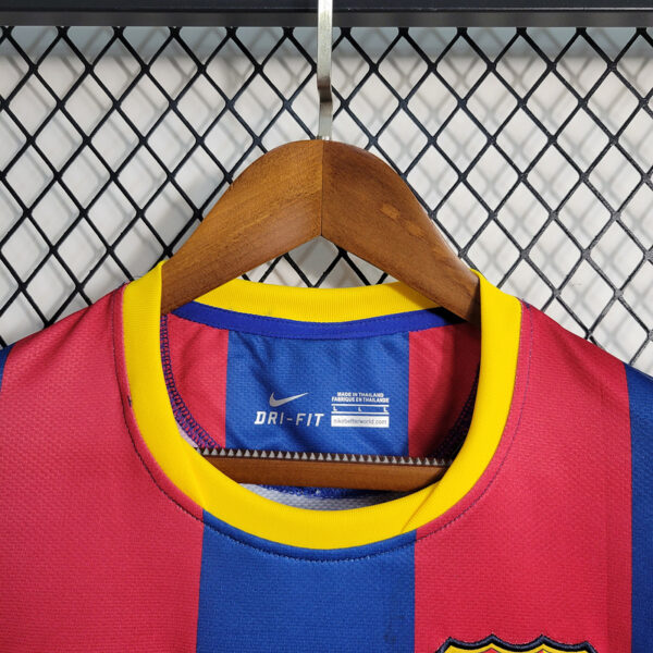 CAMISETA RETRO FC BARCELONA 10/11 - Image 11