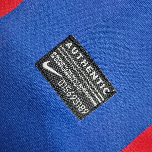 CAMISETA RETRO FC BARCELONA 10/11 - Image 9