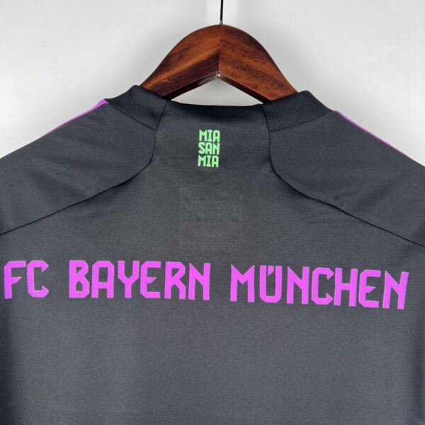 CAMISETA BAYERN MUNICH 2ª EQUIPACIÓN 23/24 - Image 2