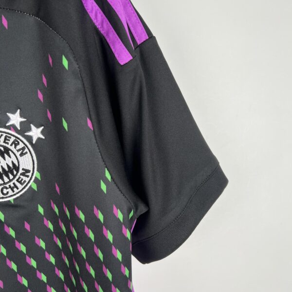 CAMISETA BAYERN MUNICH 2ª EQUIPACIÓN 23/24 - Image 7