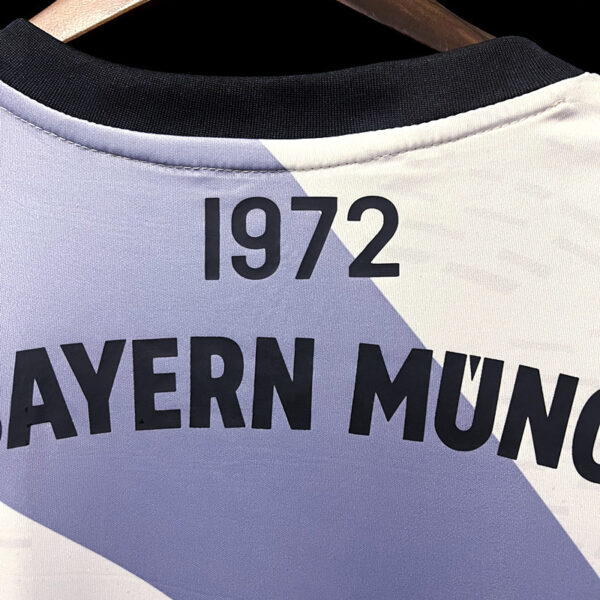 CAMISETA BAYERN MUNICH 3ª ESPECIAL EQUIPACIÓN 22/23 - Image 2