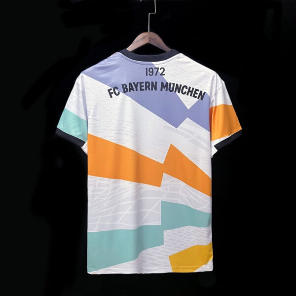 CAMISETA BAYERN MUNICH 3ª ESPECIAL EQUIPACIÓN 22/23 - Image 3