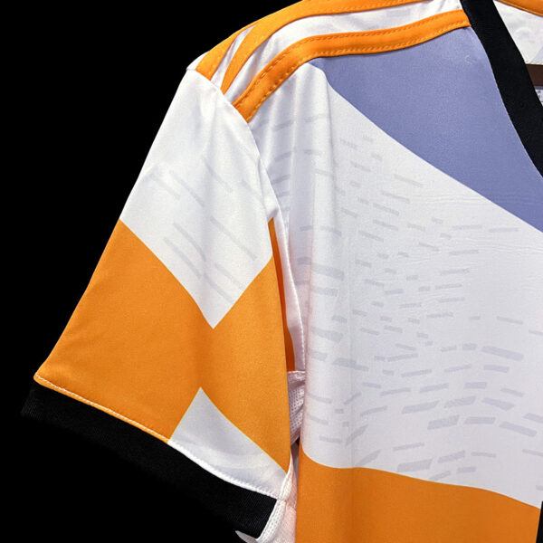 CAMISETA BAYERN MUNICH 3ª ESPECIAL EQUIPACIÓN 22/23 - Image 7