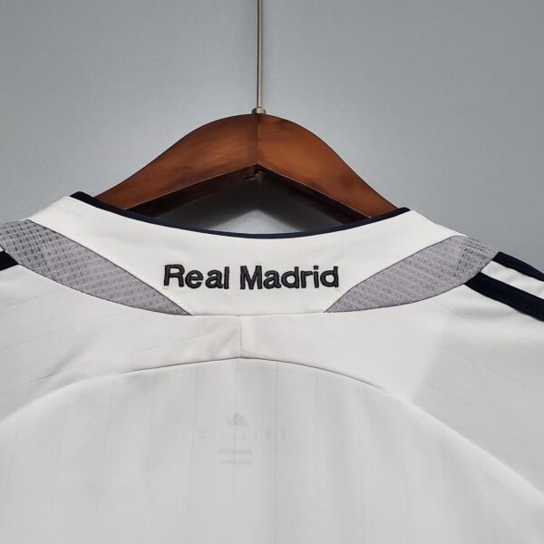 CAMISETA RETRO REAL MADRID 1ª EQUIPACIÓN 06/07 - Image 3