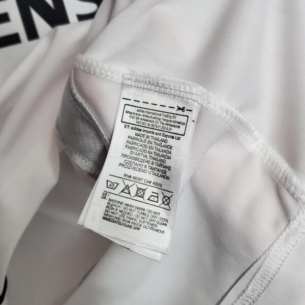 CAMISETA RETRO REAL MADRID 1ª EQUIPACIÓN 06/07 - Image 4