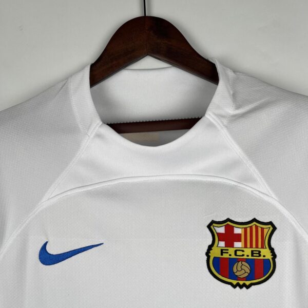 CAMISETA BARCELONA 2ª EQUIPACIÓN 23/24 - Image 9