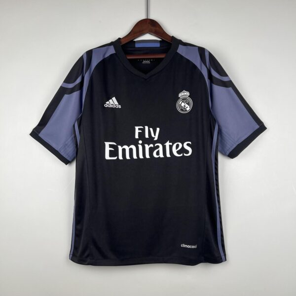 CAMISETA RETRO REAL MADRID 1ª EQUIPACIÓN 16/17