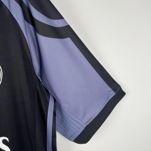CAMISETA RETRO REAL MADRID 1ª EQUIPACIÓN 16/17 - Image 6