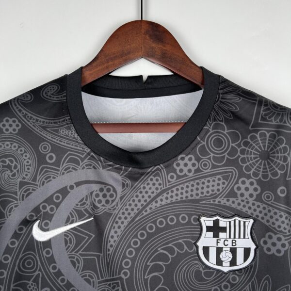 CAMISETA BARCELONA 9ª ESPECIAL EQUIPACIÓN 23/24 - Image 9