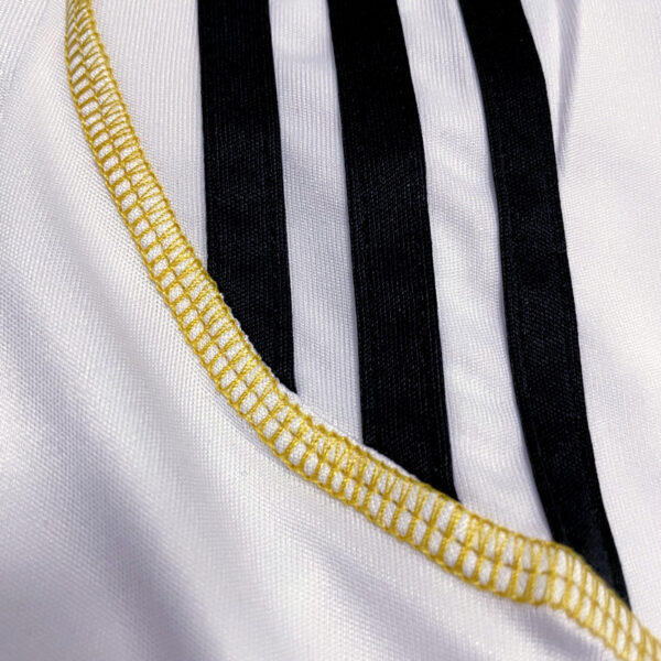 CAMISETA RETRO REAL MADRID 1ª EQUIPACIÓN 09/10 - Image 2