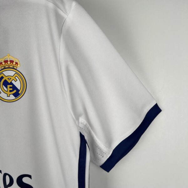 CAMISETA RETRO REAL MADRID 1ª EQUIPACIÓN 16/17 - Image 5