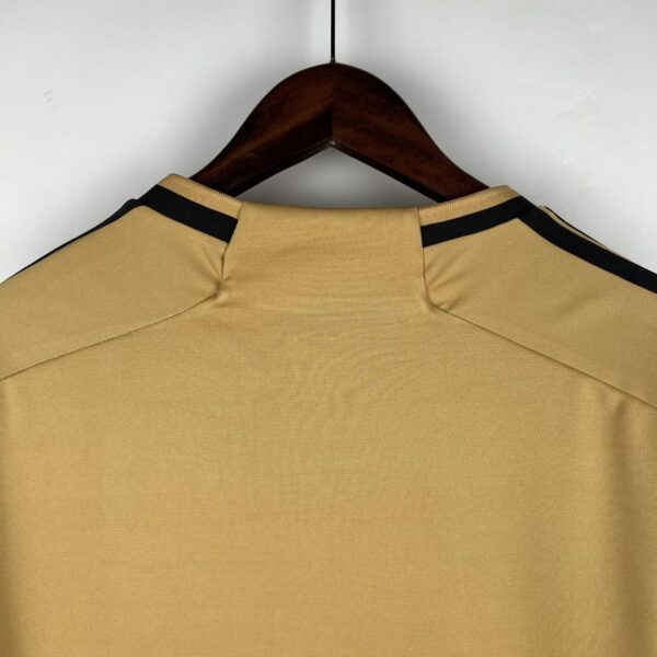 CAMISETA REAL MADRID 9ª ESPECIAL EQUIPACIÓN 23/24 - Image 2