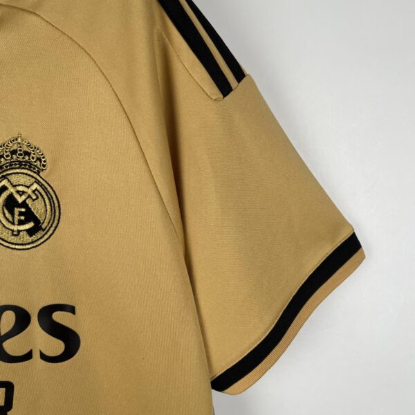 CAMISETA REAL MADRID 9ª ESPECIAL EQUIPACIÓN 23/24 - Image 6