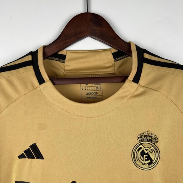 CAMISETA REAL MADRID 9ª ESPECIAL EQUIPACIÓN 23/24 - Image 9