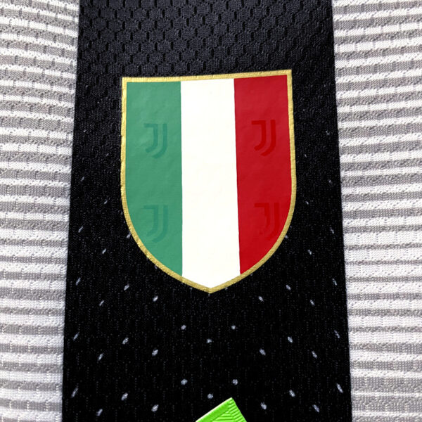 CAMISETA JUVENTUS 3ª ESPECIAL EQUIPACIÓN 22/23 - Image 9