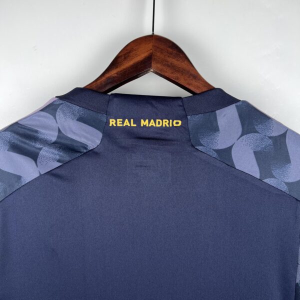 CAMISETA REAL MADRID 2ª EQUIPACIÓN 23/24 - Image 2