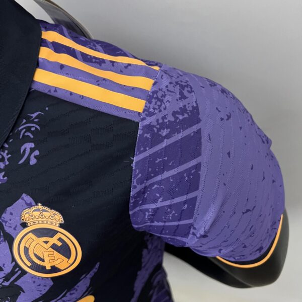 CAMISETA REAL MADRID 1ª ESPECIAL EQUIPACIÓN 23/24 - Image 3