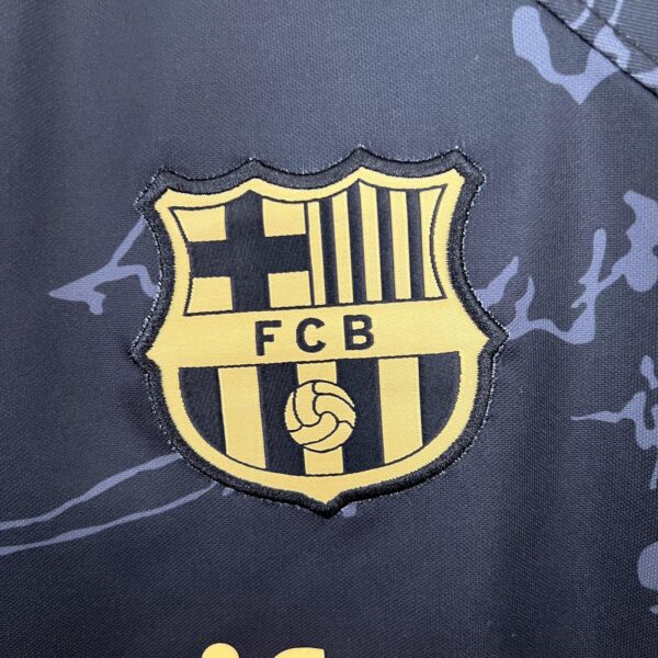 CAMISETA BARCELONA 5ª ESPECIAL EQUIPACIÓN 23/24 - Image 8