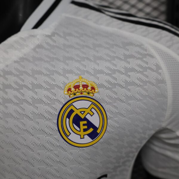 CAMISETA REAL MADRID 24/25 - Image 12