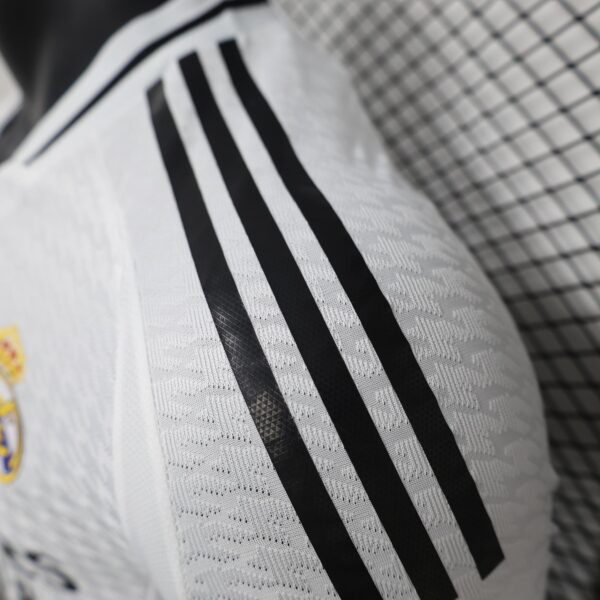 CAMISETA REAL MADRID 24/25 - Image 14