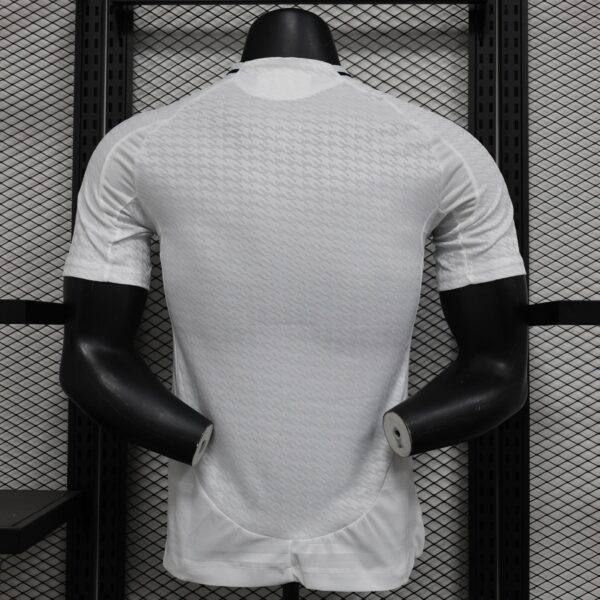 CAMISETA REAL MADRID 24/25 - Image 16