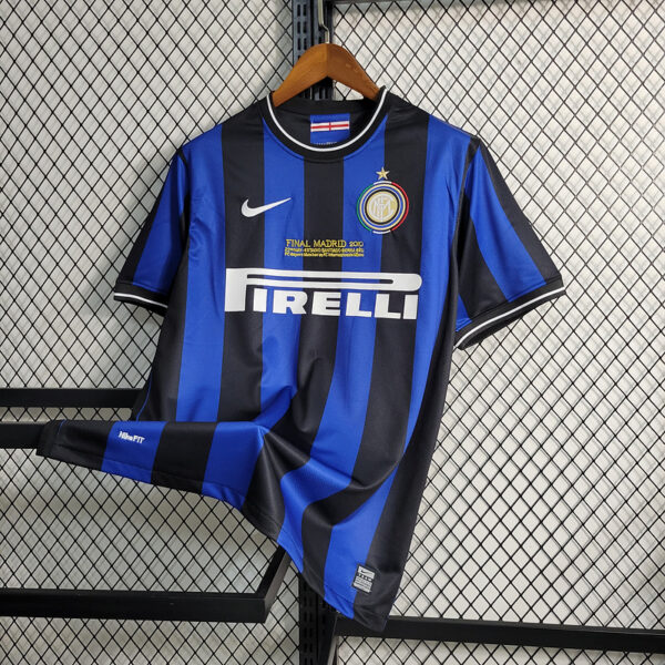 CAMISETA RETRO INTER MILAN 09/10 - Image 9