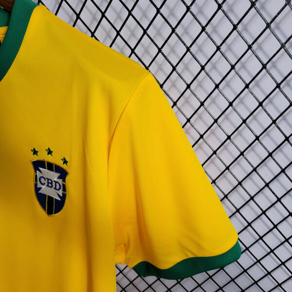 CAMISETA RETRO BRAZIL 70/72 - Image 2