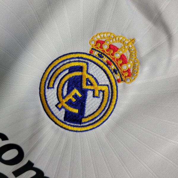 CAMISETA RETRO REAL MADRID 10/11 - Image 8