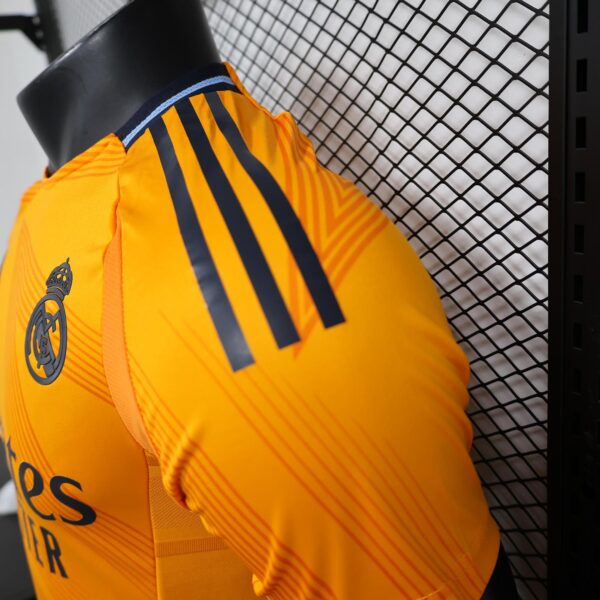 CAMISETA REAL MADRID 2ª EQUIPACIÓN 24/25 - Image 6